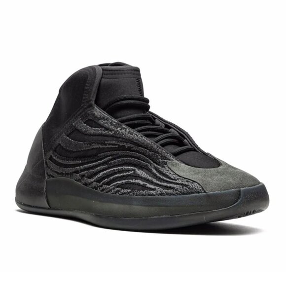 Adidas Yeezy Quantum in Onyx - Picture 2 of 11